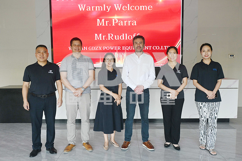 智利客戶到訪國電中星 智利客戶到訪國電中星